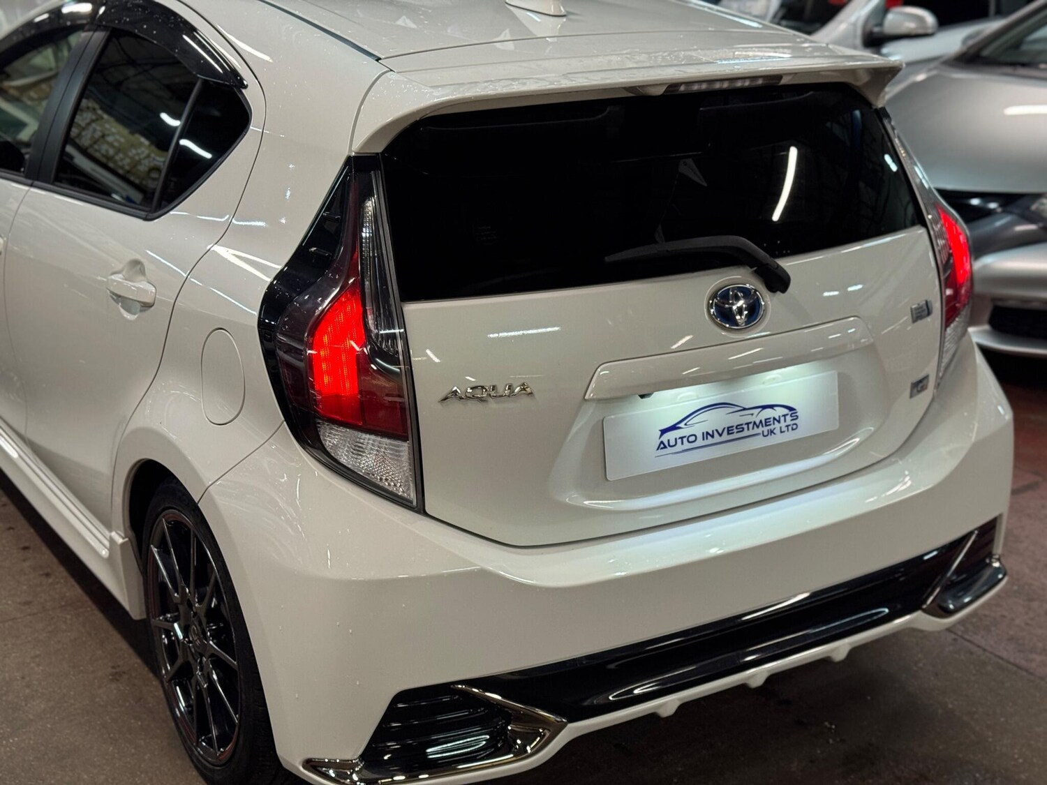 Used Toyota Aqua for sale - 76476560: Photo 15