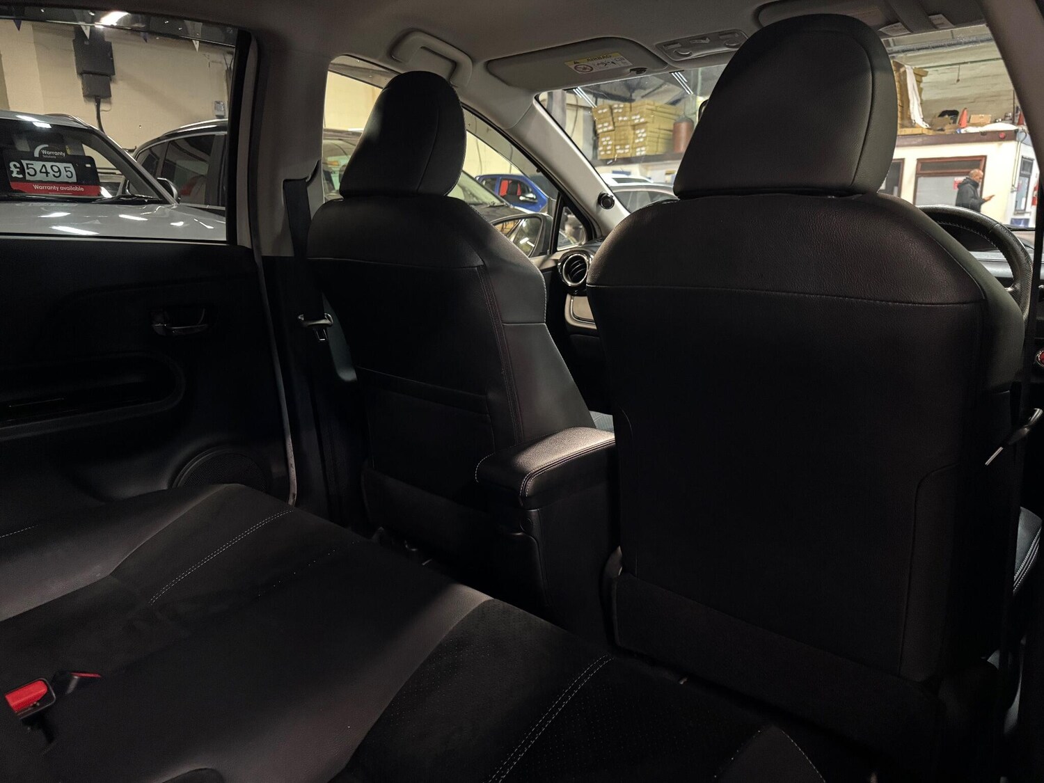 Used Toyota Aqua for sale - 76476560: Photo 26