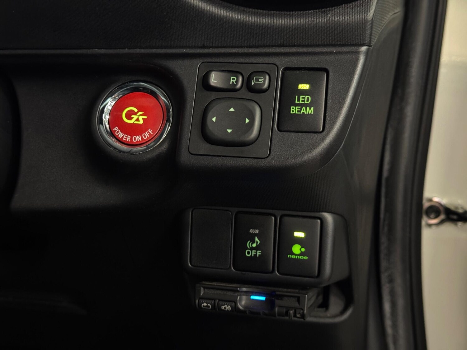 Used Toyota Aqua for sale - 76476560: Photo 37