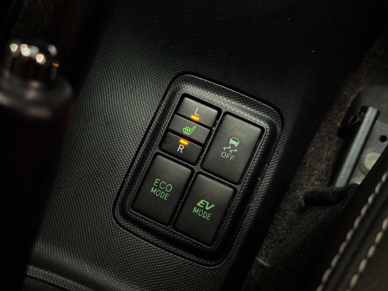 Used Toyota Aqua for sale - 76476560: Photo 44