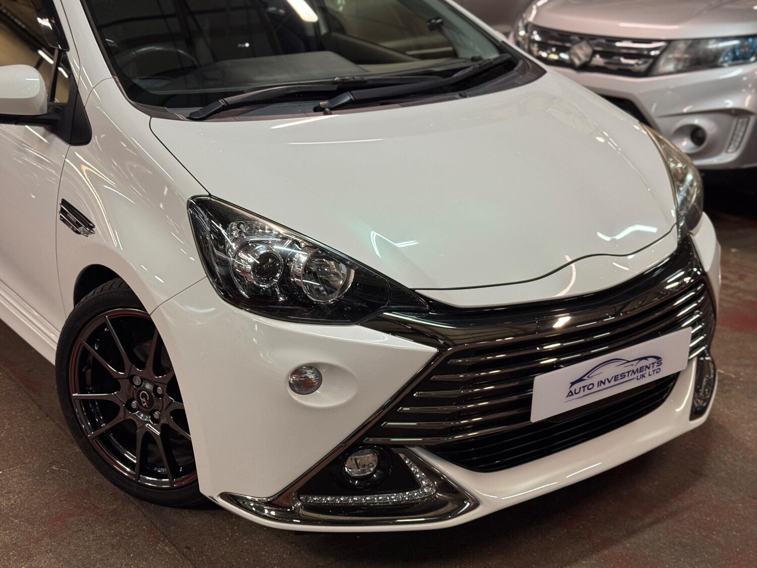 Used Toyota Aqua for sale - 76476560: Photo 9