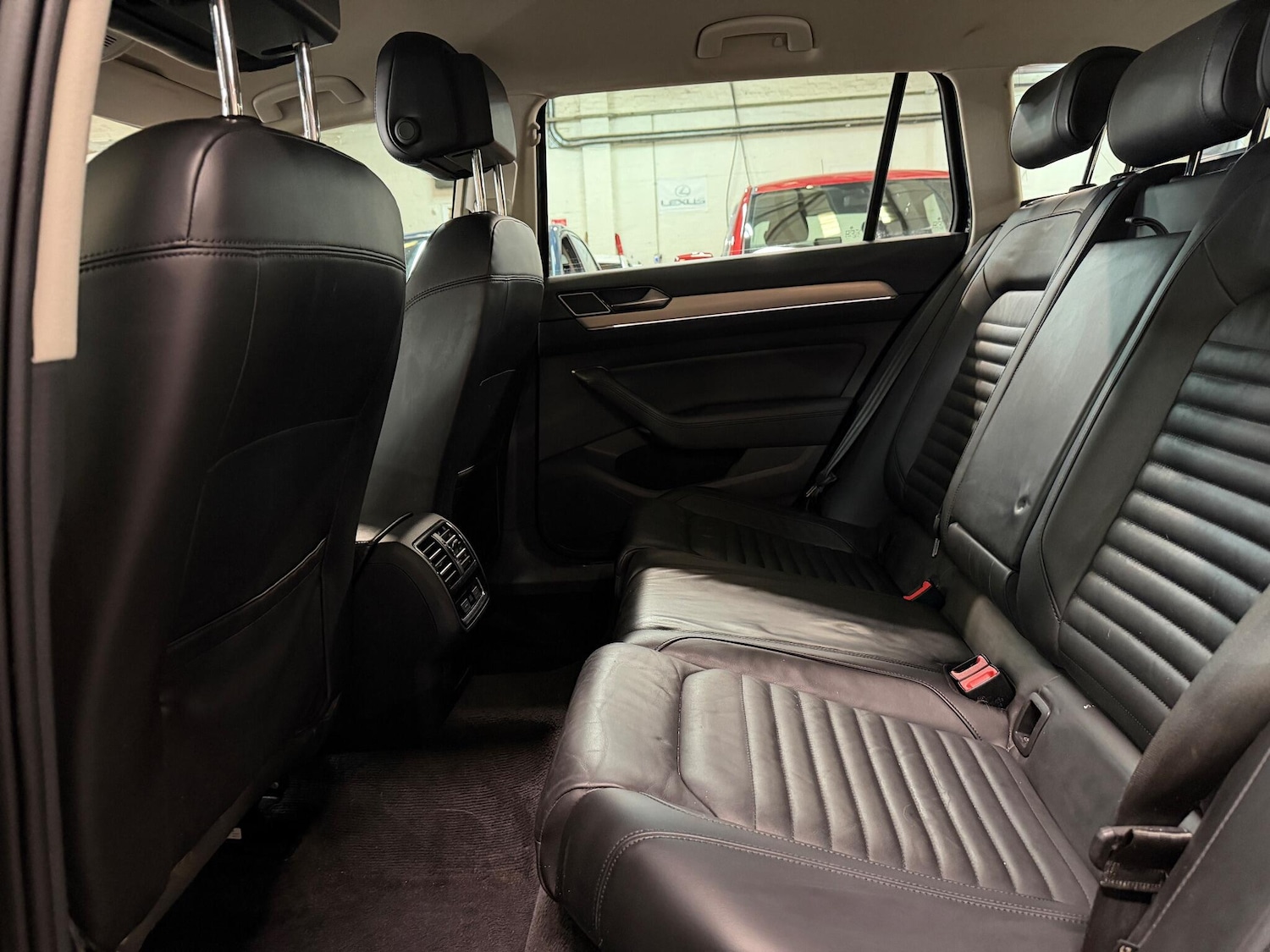 Used Volkswagen Passat 2015 for sale - 76457176: Photo 21