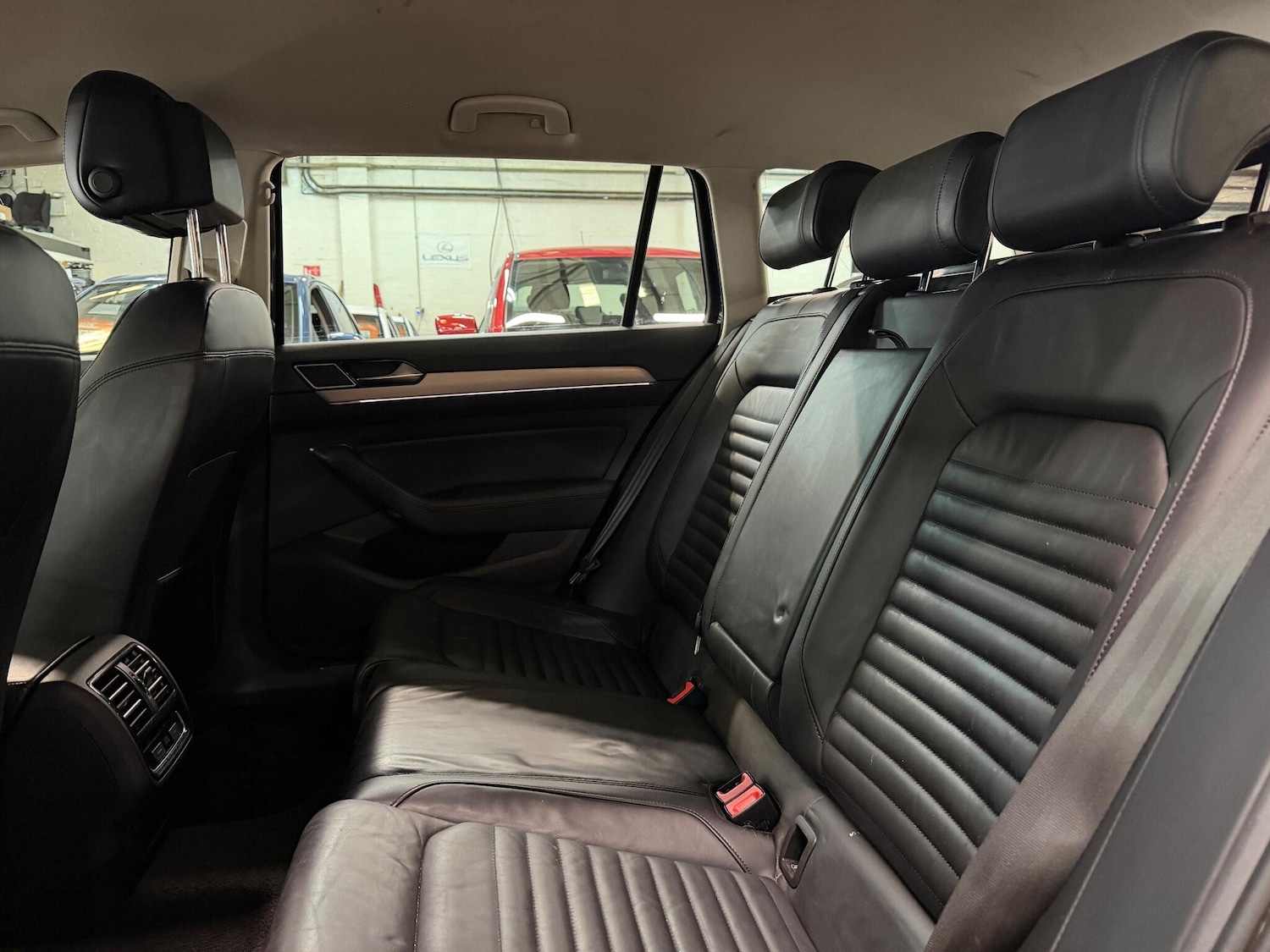 Used Volkswagen Passat 2015 for sale - 76457176: Photo 22