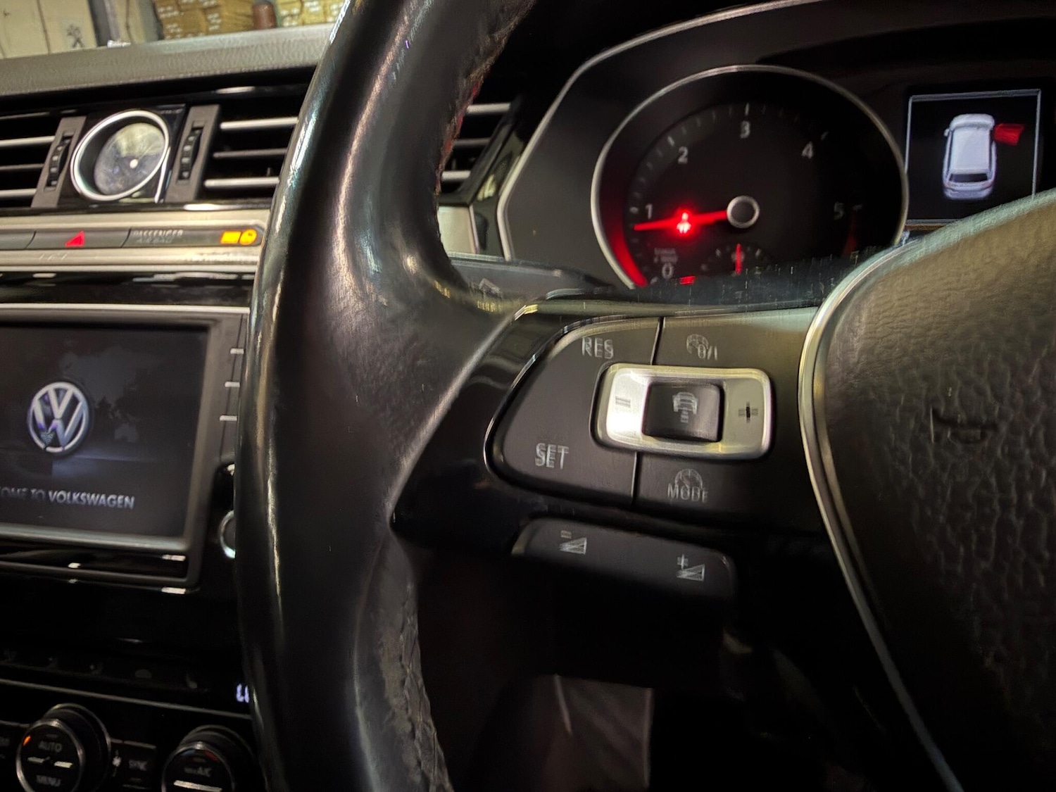 Used Volkswagen Passat 2015 for sale - 76457176: Photo 27