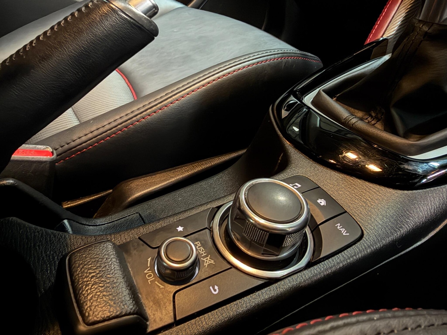 Used Mazda CX-3 2016 for sale - 76701696: Photo 39