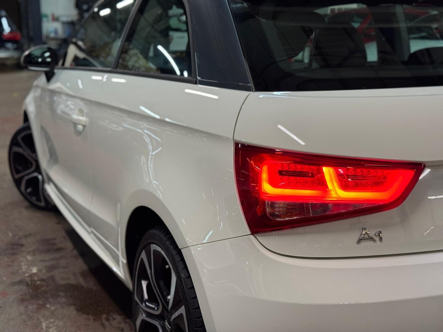 Used Audi A1 for sale - 76689337: Photo 14