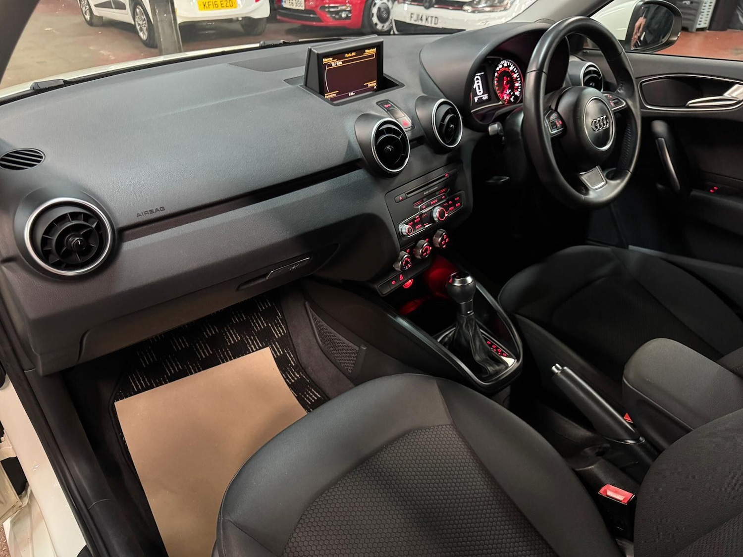 Used Audi A1 for sale - 76689337: Photo 21