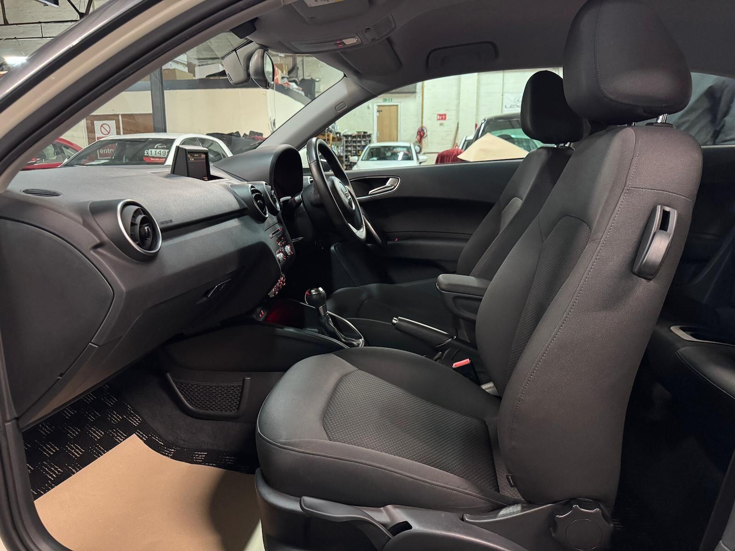 Used Audi A1 for sale - 76689337: Photo 31