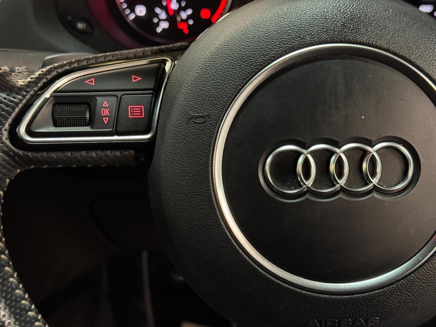 Used Audi Q3 for sale - 77440256: Photo 39