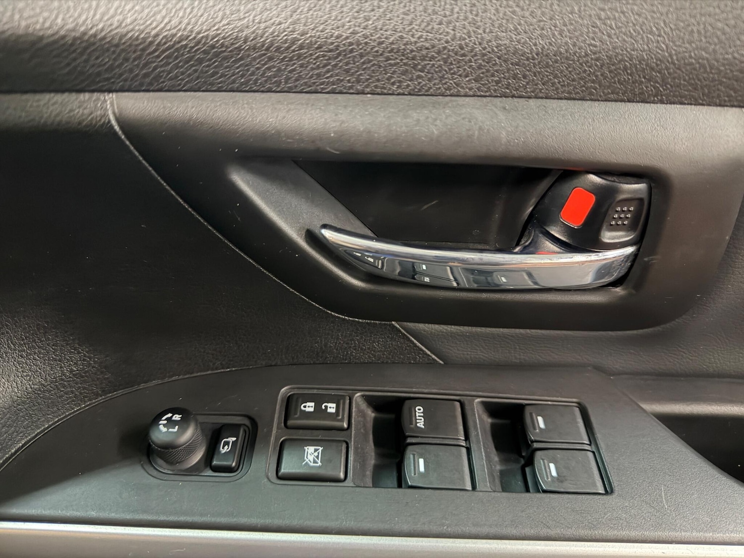 Used Suzuki SX4 S-Cross 2015 for sale - 77156043: Photo 36