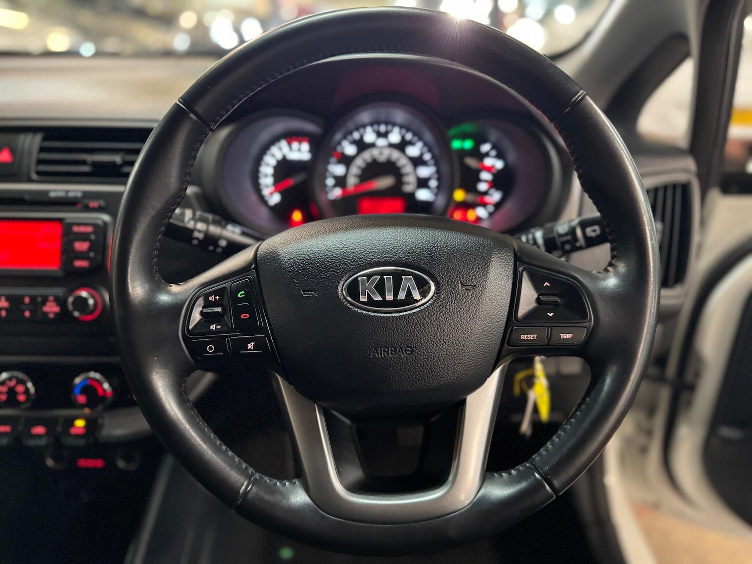 Used Kia Rio 2014 for sale - 76658044: Photo 32