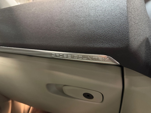 Used Volvo V40 Cross Country for sale - 75577910: Photo 44