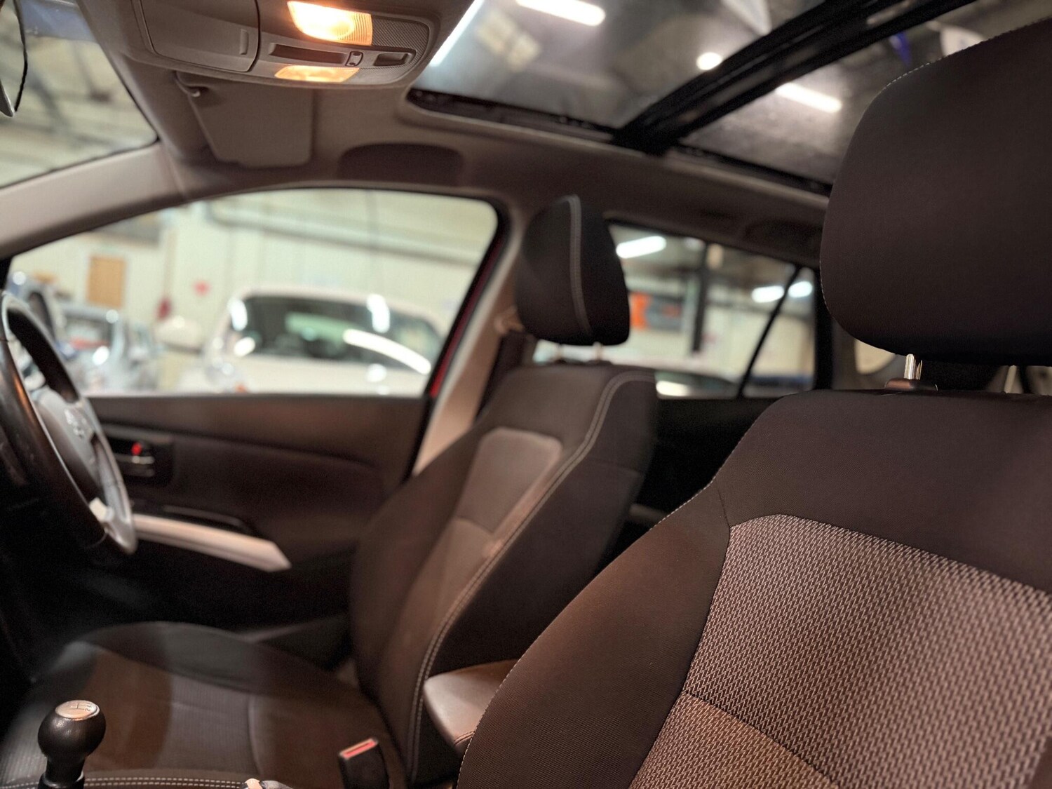 Used Suzuki SX4 S-Cross 2015 for sale - 76260574: Photo 28