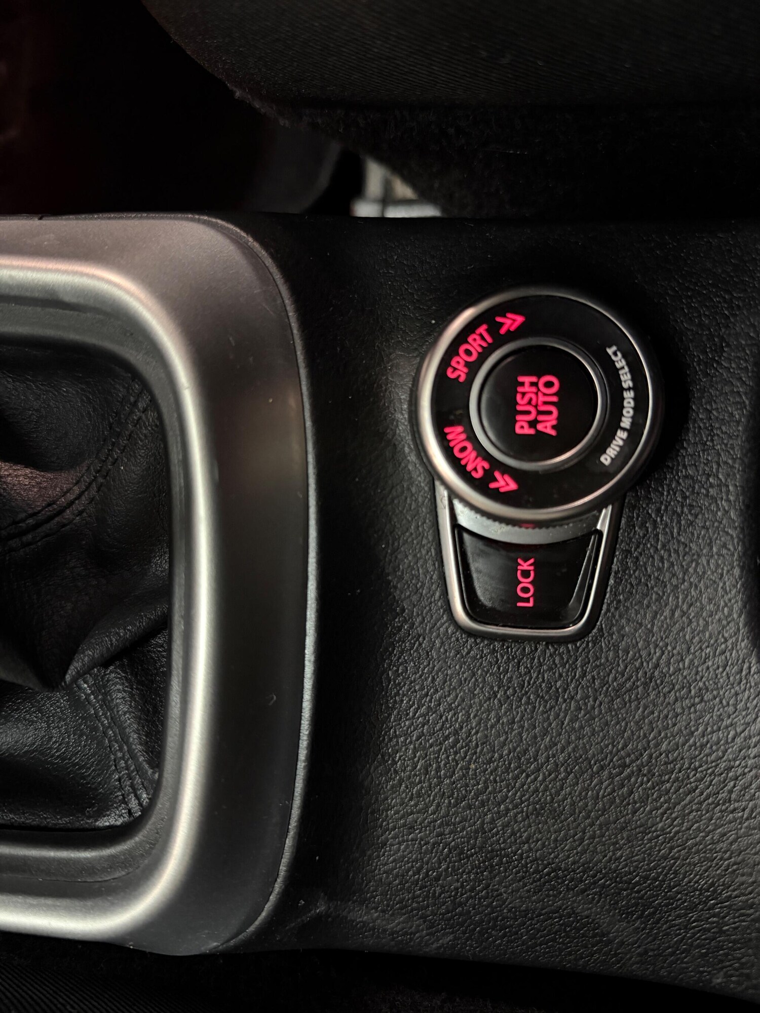 Used Suzuki SX4 S-Cross 2015 for sale - 76260574: Photo 42