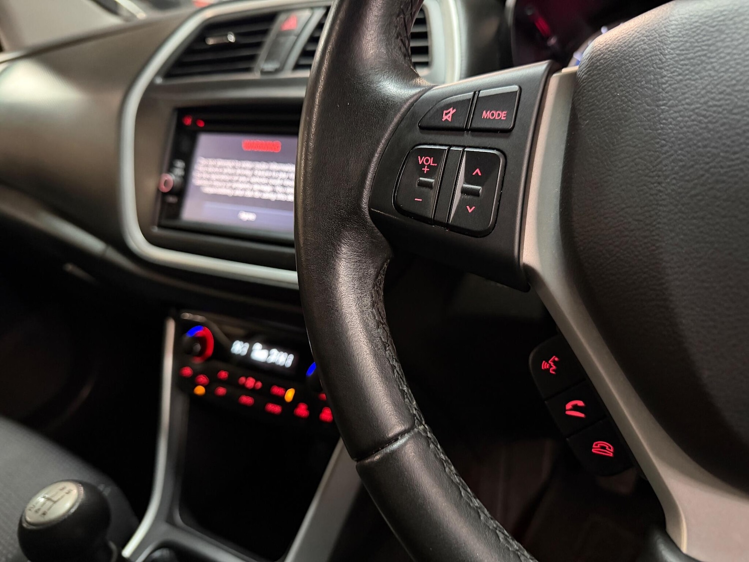 Used Suzuki SX4 S-Cross 2015 for sale - 76260574: Photo 44