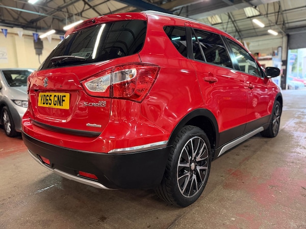 Used Suzuki SX4 S-Cross 2015 for sale - 76260574: Photo 4