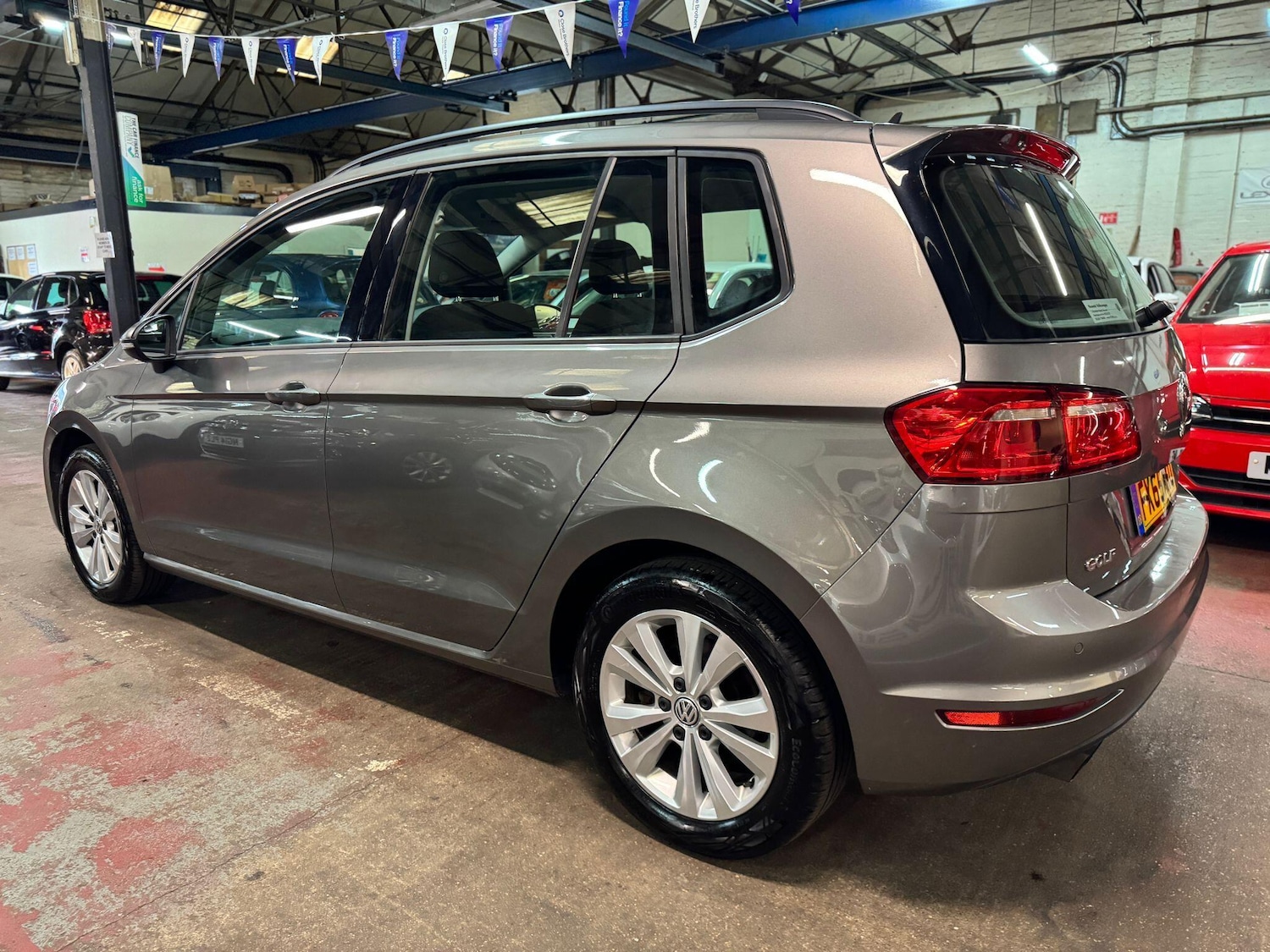 Used Volkswagen Golf SV 2015 for sale - 75707383: Photo 4