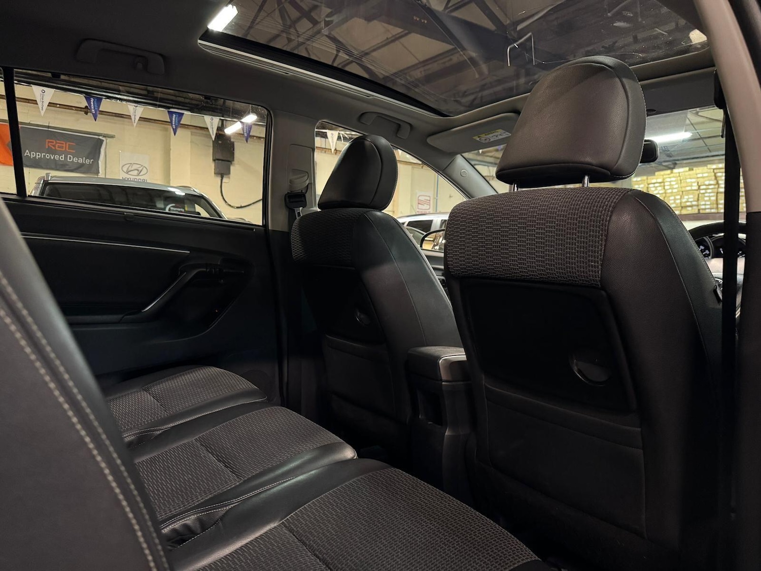 Used Toyota Verso 2015 for sale - 76398397: Photo 25