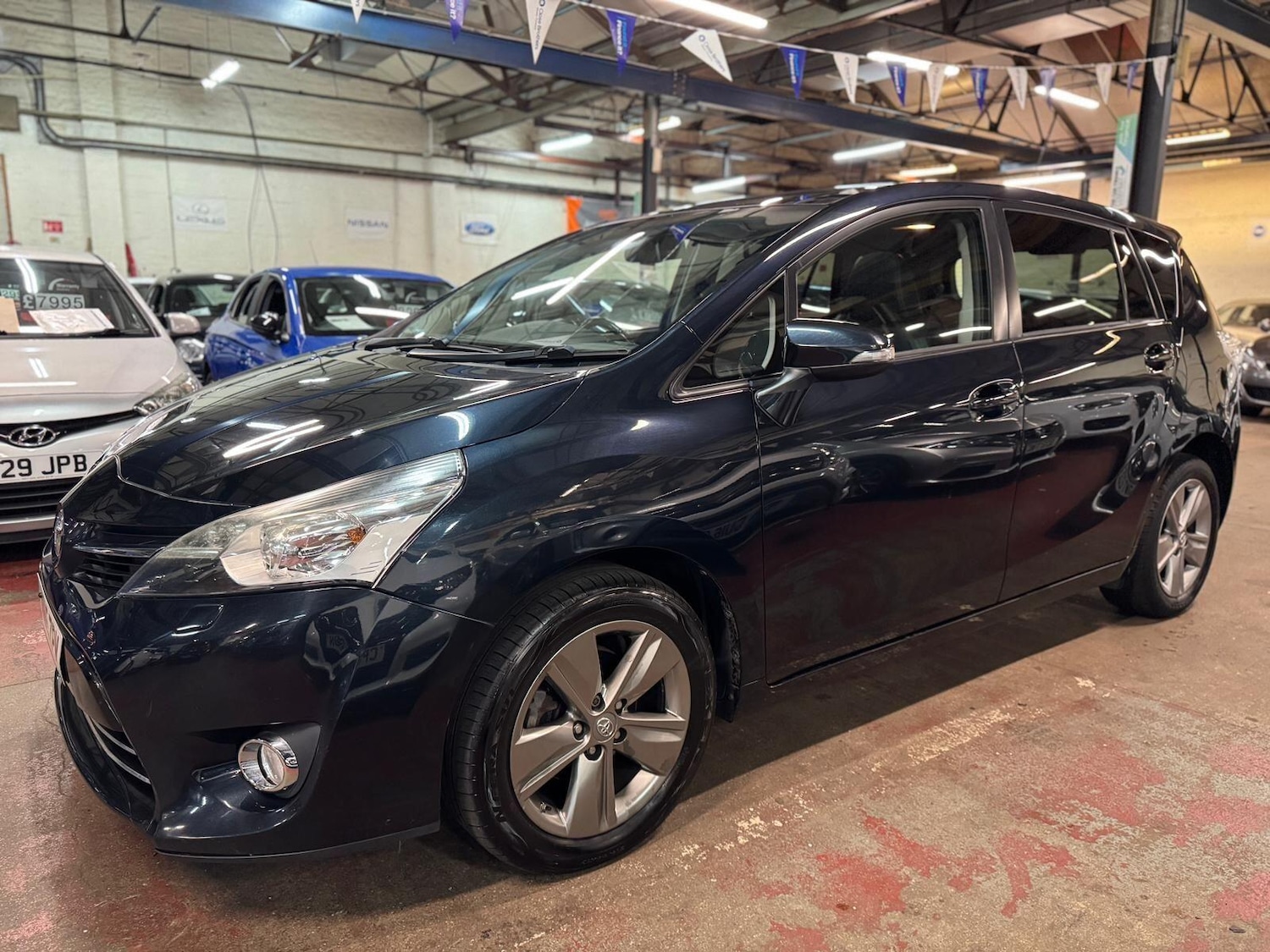Used Toyota Verso 2015 for sale - 76398397: Photo 3