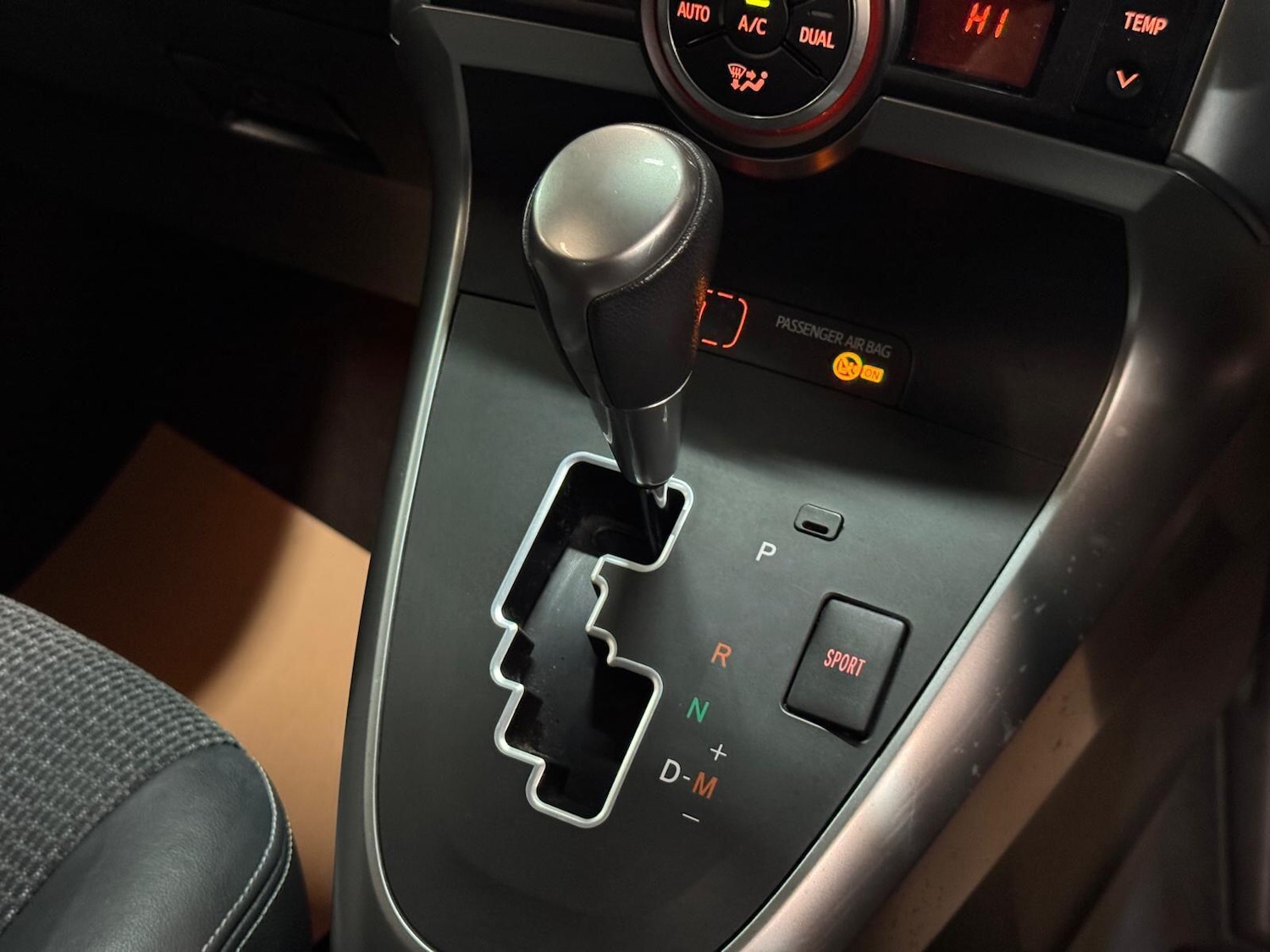 Used Toyota Verso 2015 for sale - 76398397: Photo 48