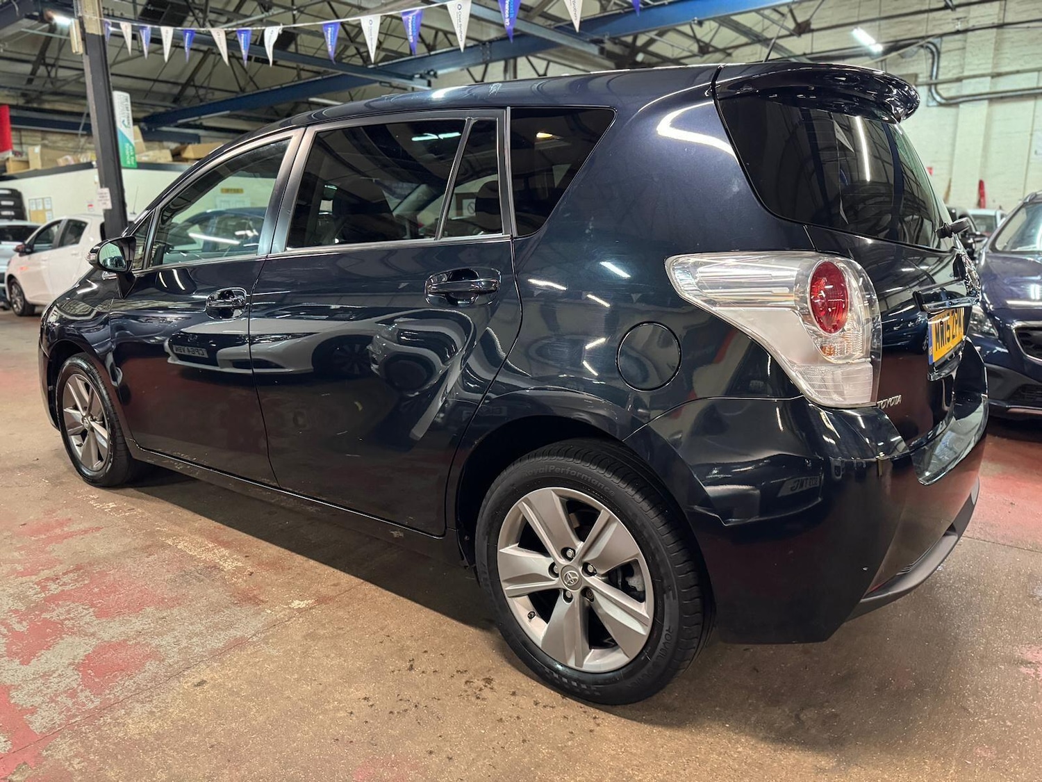 Used Toyota Verso 2015 for sale - 76398397: Photo 6