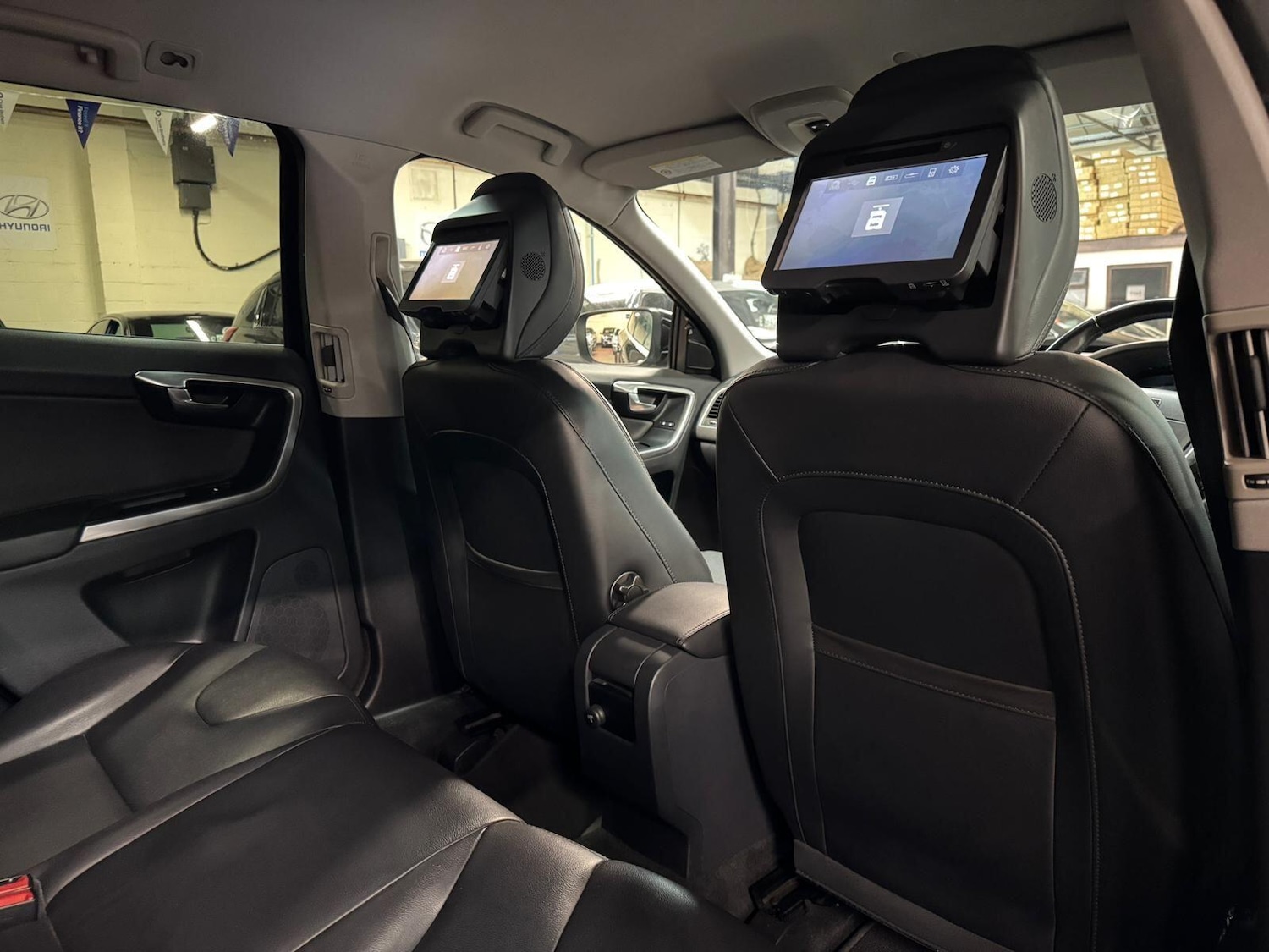 Used Volvo XC60 2025 for sale - 76608234: Photo 24