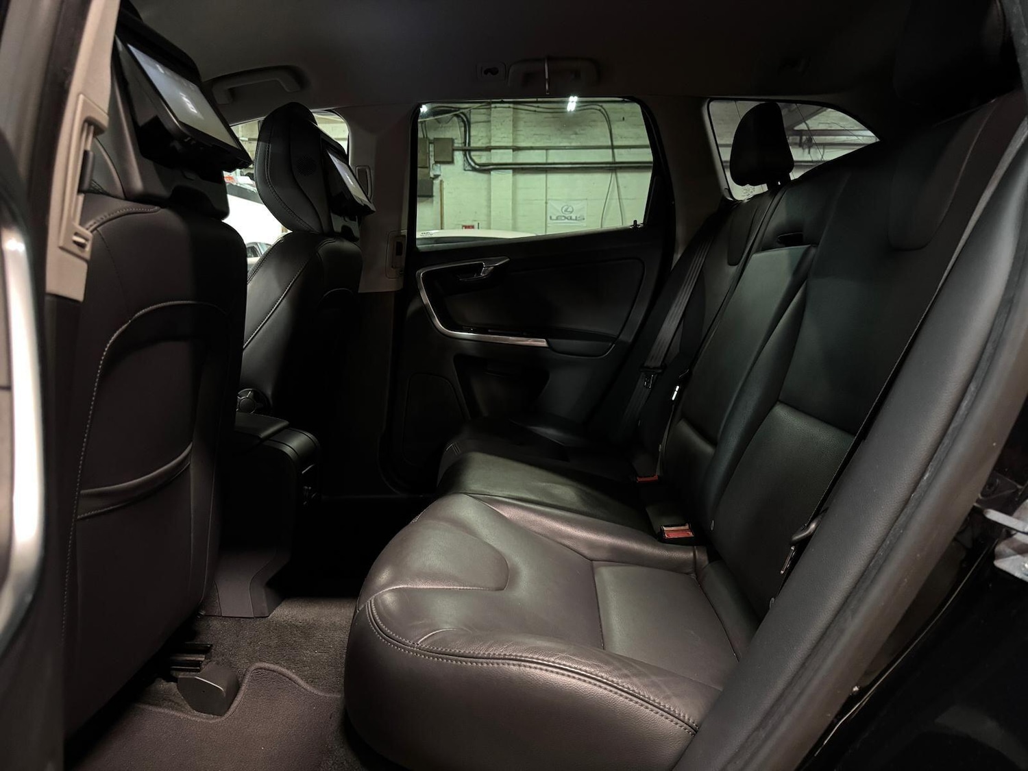 Used Volvo XC60 2025 for sale - 76608234: Photo 28