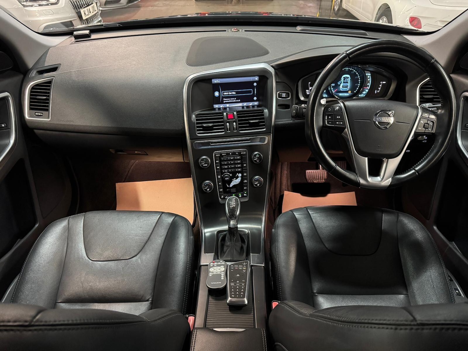 Used Volvo XC60 2025 for sale - 76608234: Photo 32