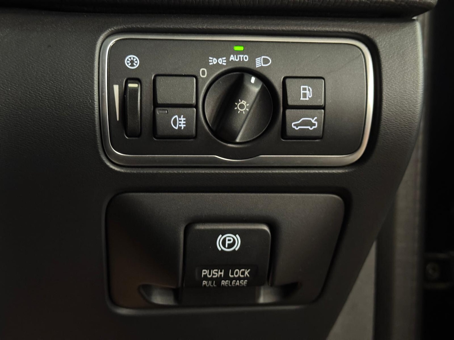 Used Volvo XC60 2025 for sale - 76608234: Photo 46