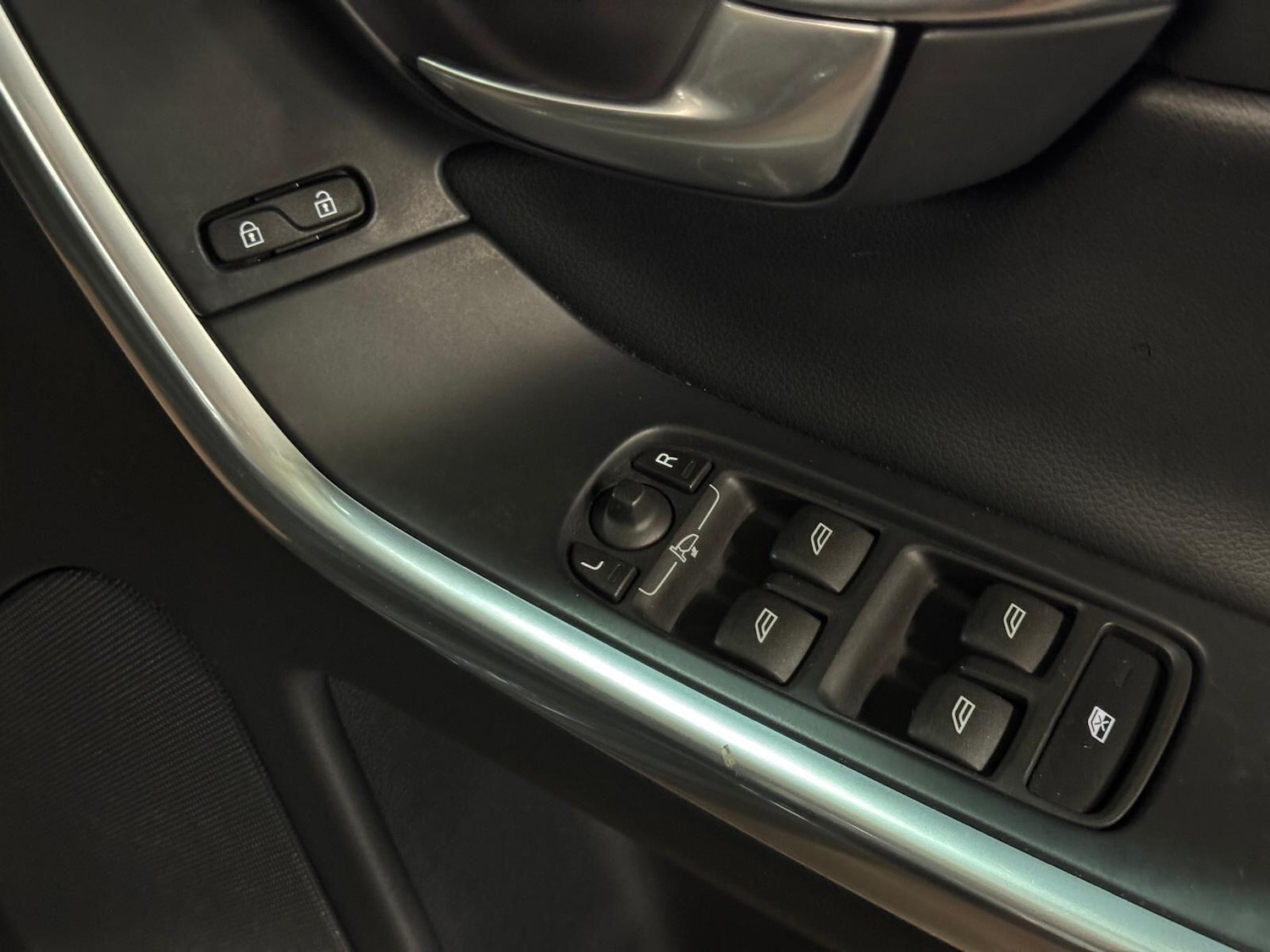 Used Volvo XC60 2025 for sale - 76608234: Photo 50