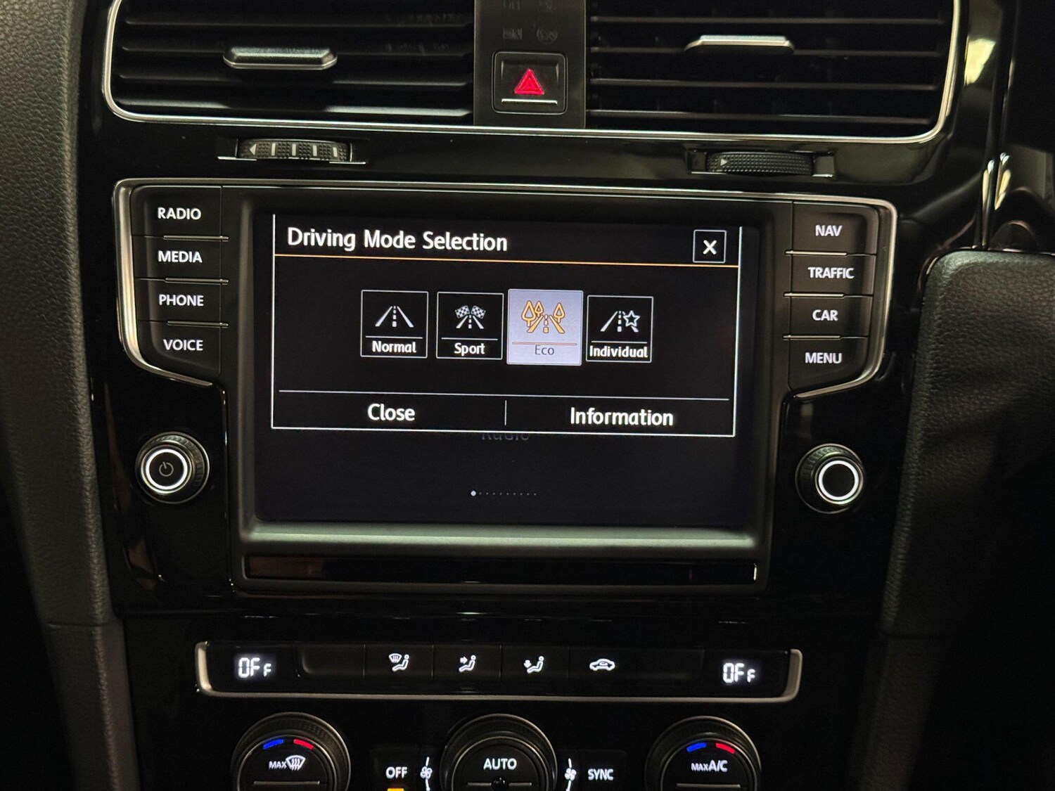 Used Volkswagen Golf 2025 for sale - 76189169: Photo 39