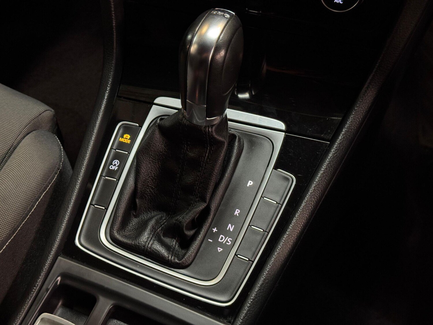 Used Volkswagen Golf 2025 for sale - 76189169: Photo 41