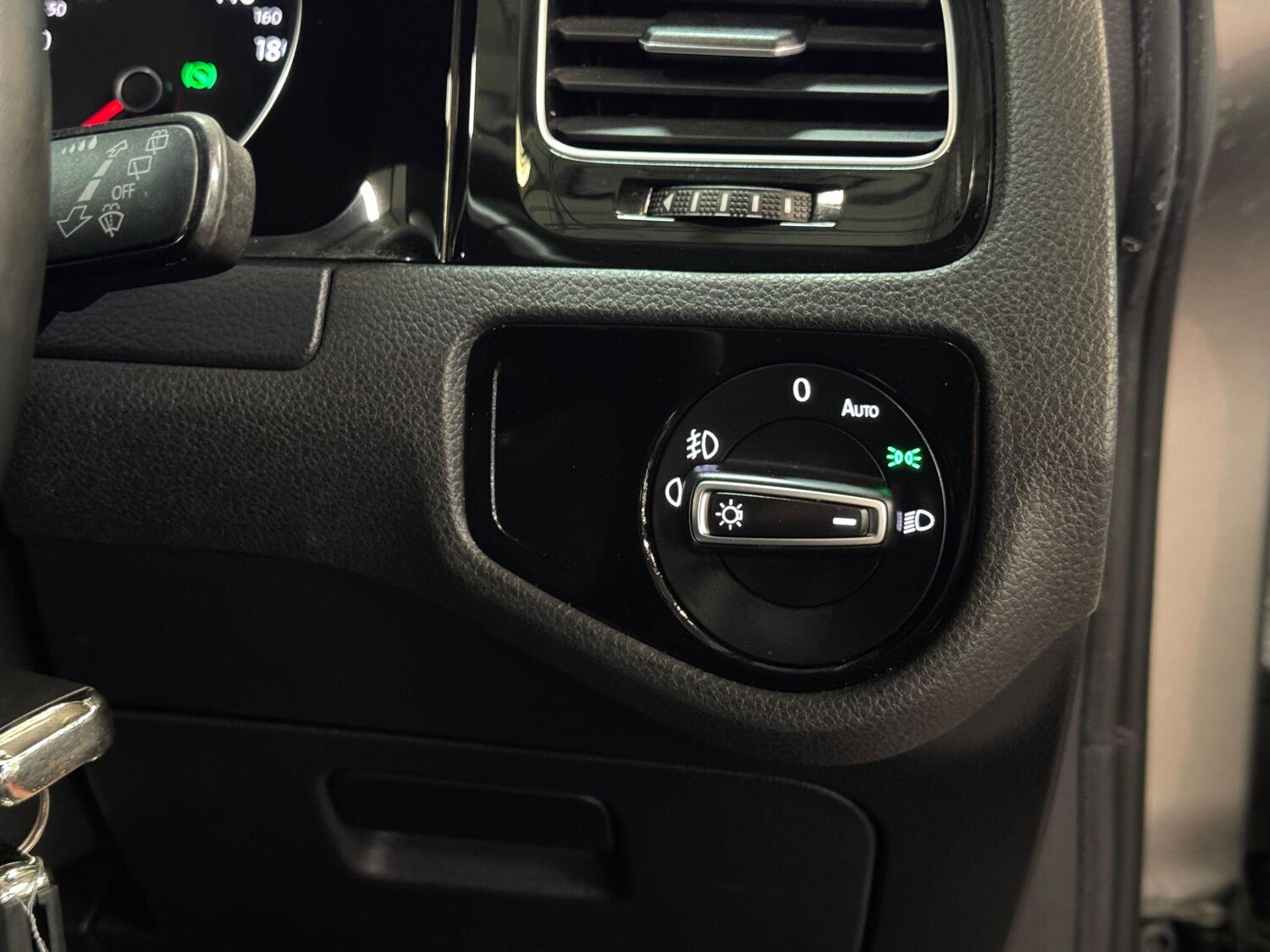 Used Volkswagen Golf 2025 for sale - 76189169: Photo 45