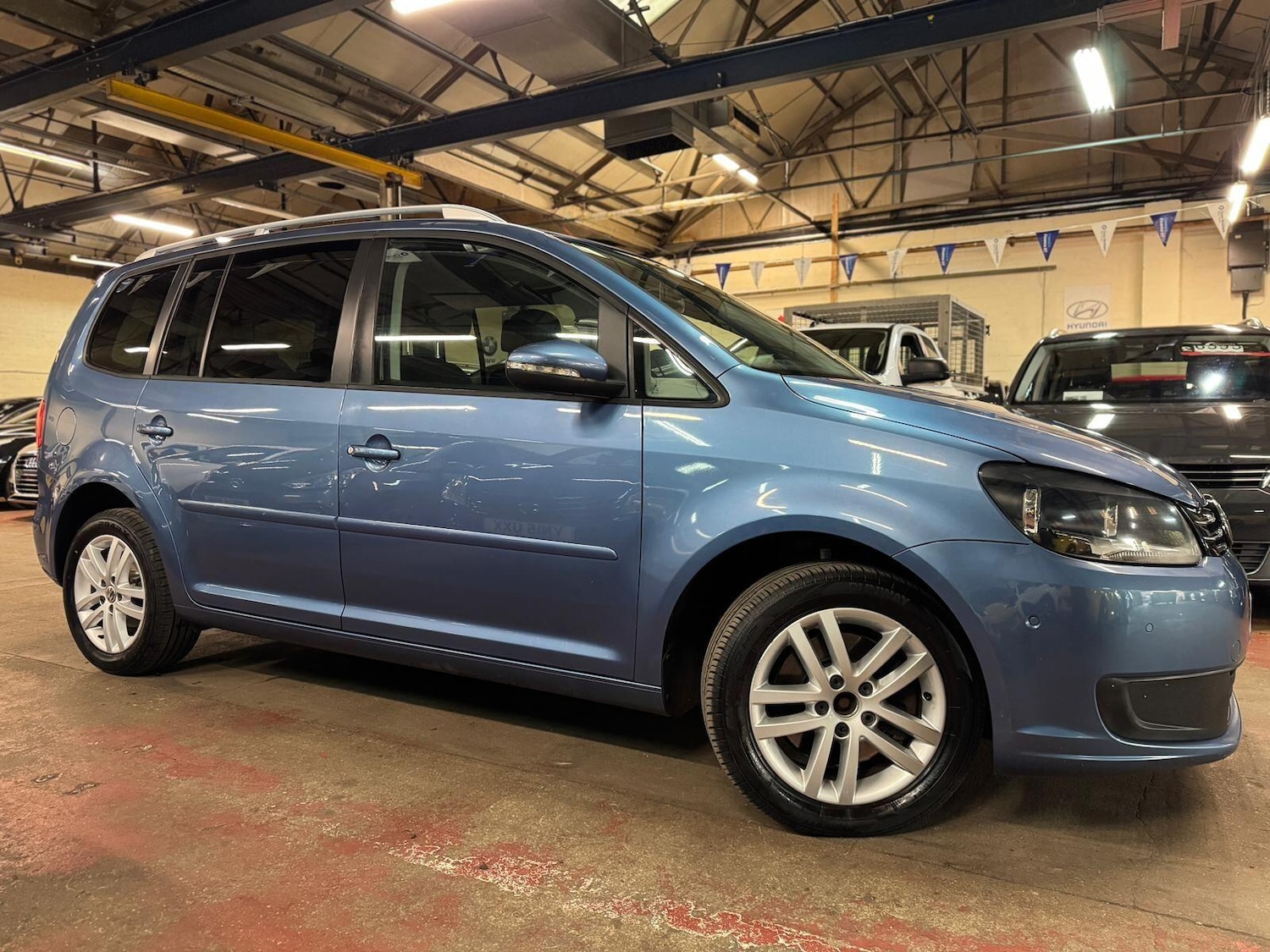 Used Volkswagen Touran 2013 for sale - 77119876: Photo 17