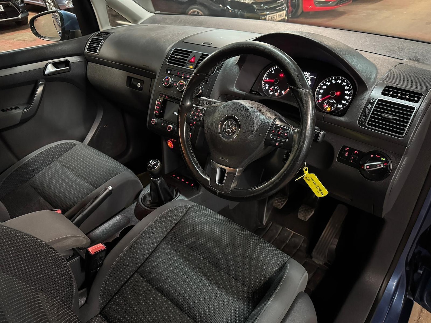 Used Volkswagen Touran 2013 for sale - 77119876: Photo 19