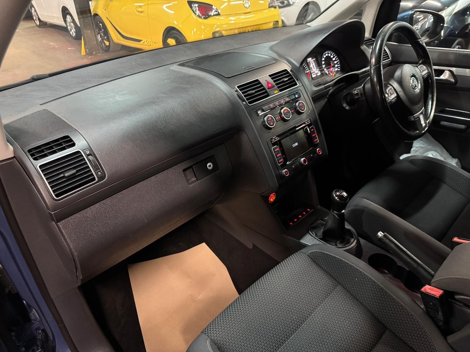 Used Volkswagen Touran 2013 for sale - 77119876: Photo 23