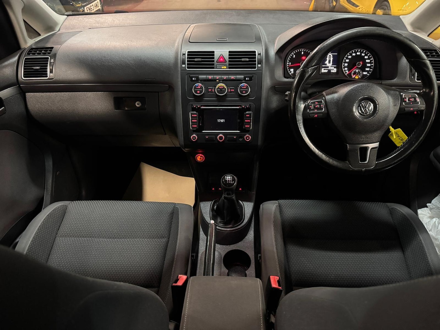 Used Volkswagen Touran 2013 for sale - 77119876: Photo 32