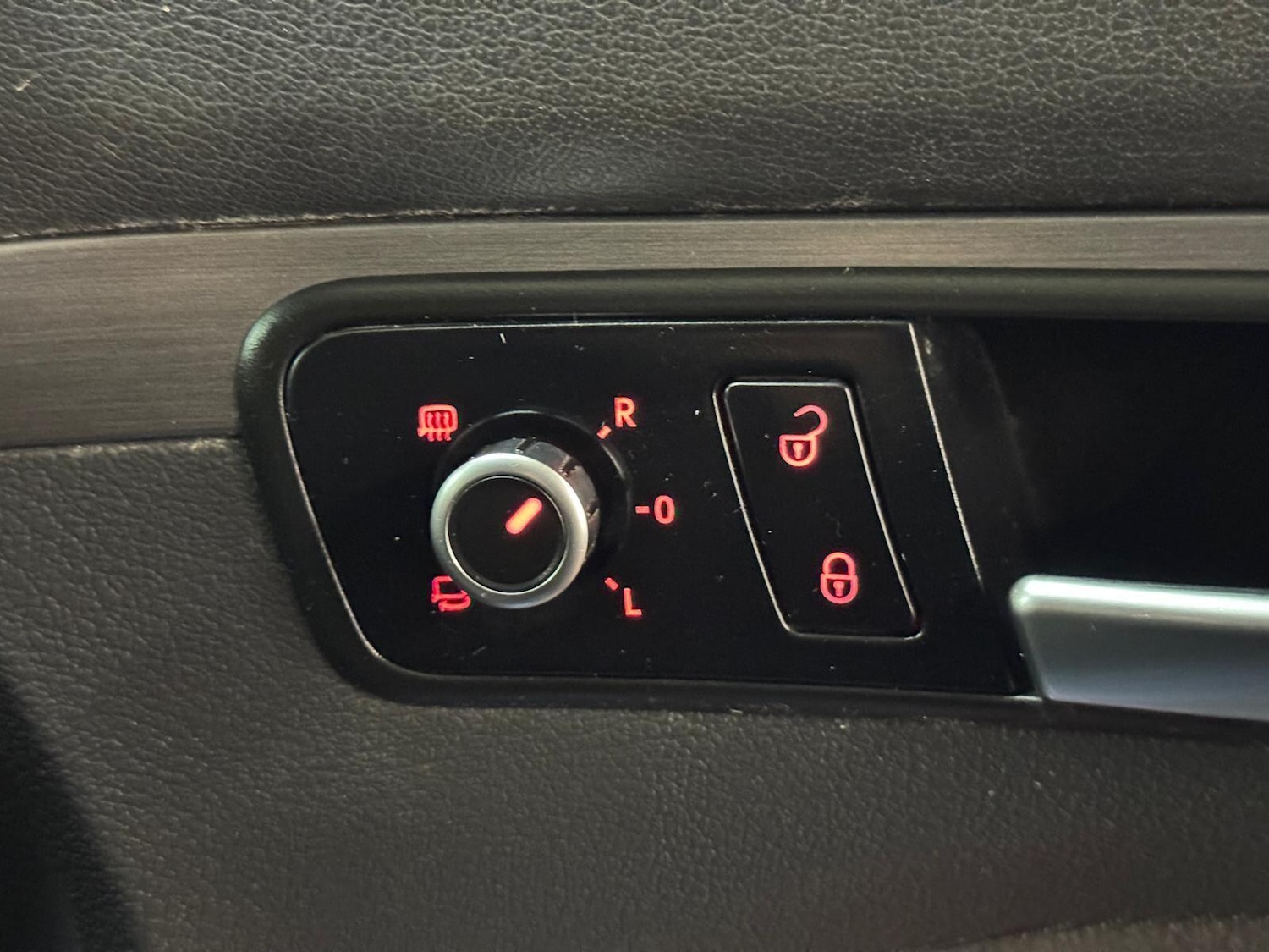 Used Volkswagen Touran 2013 for sale - 77119876: Photo 39