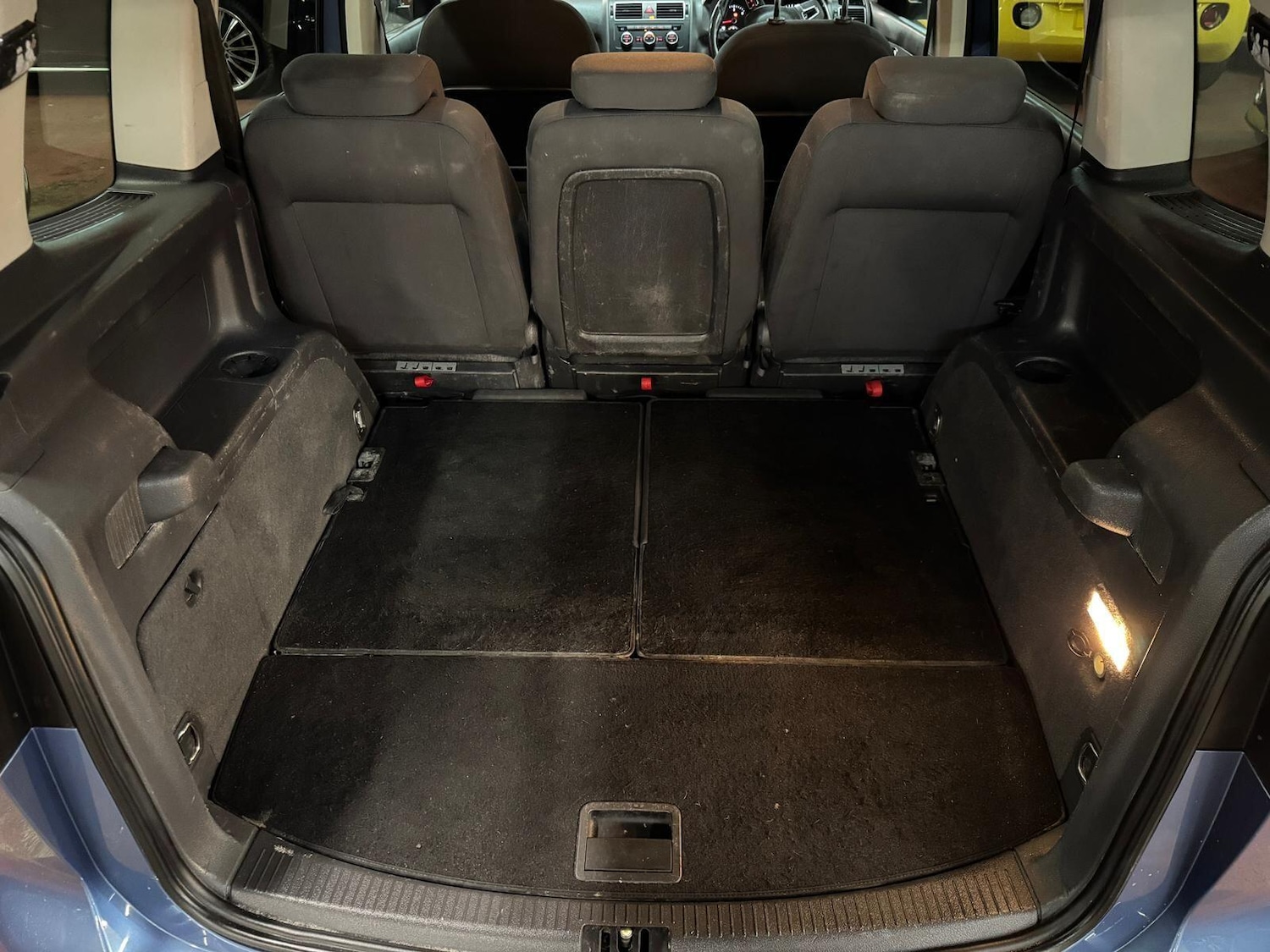 Used Volkswagen Touran 2013 for sale - 77119876: Photo 41