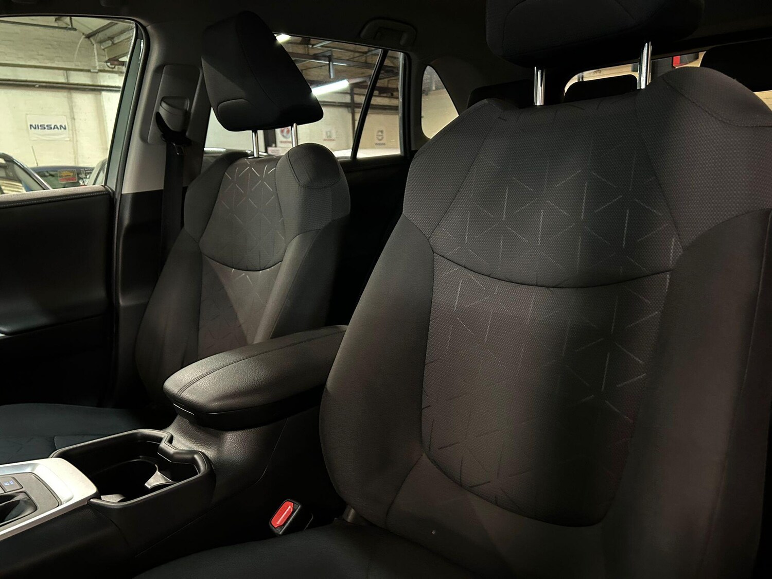 Used Toyota RAV4 2021 for sale - 77455620: Photo 16