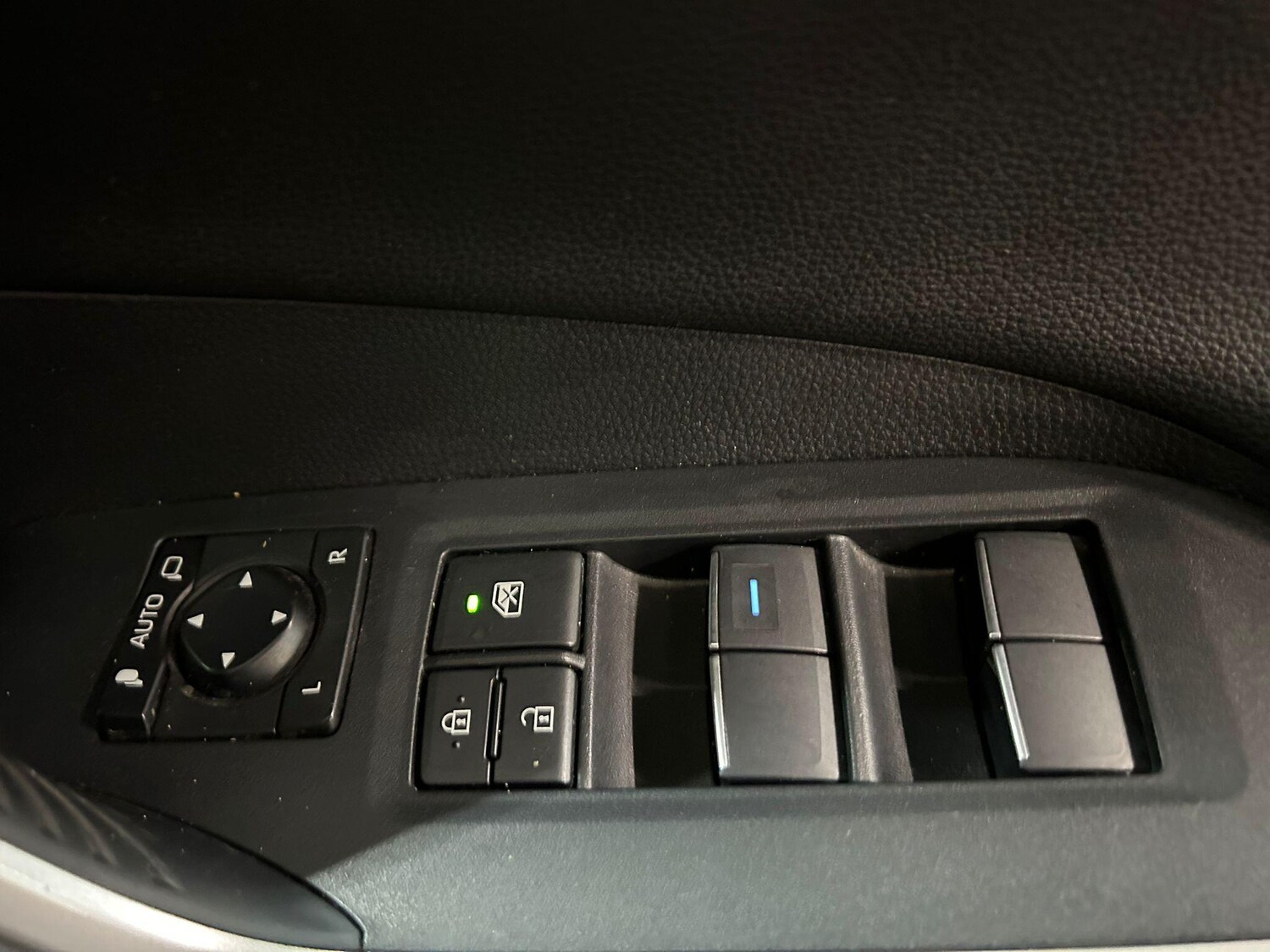 Used Toyota RAV4 2021 for sale - 77455620: Photo 36