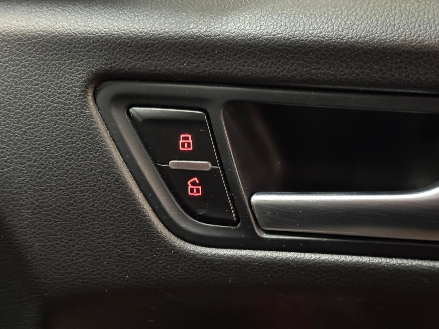 Used Audi Q5 2011 for sale - 77097532: Photo 46