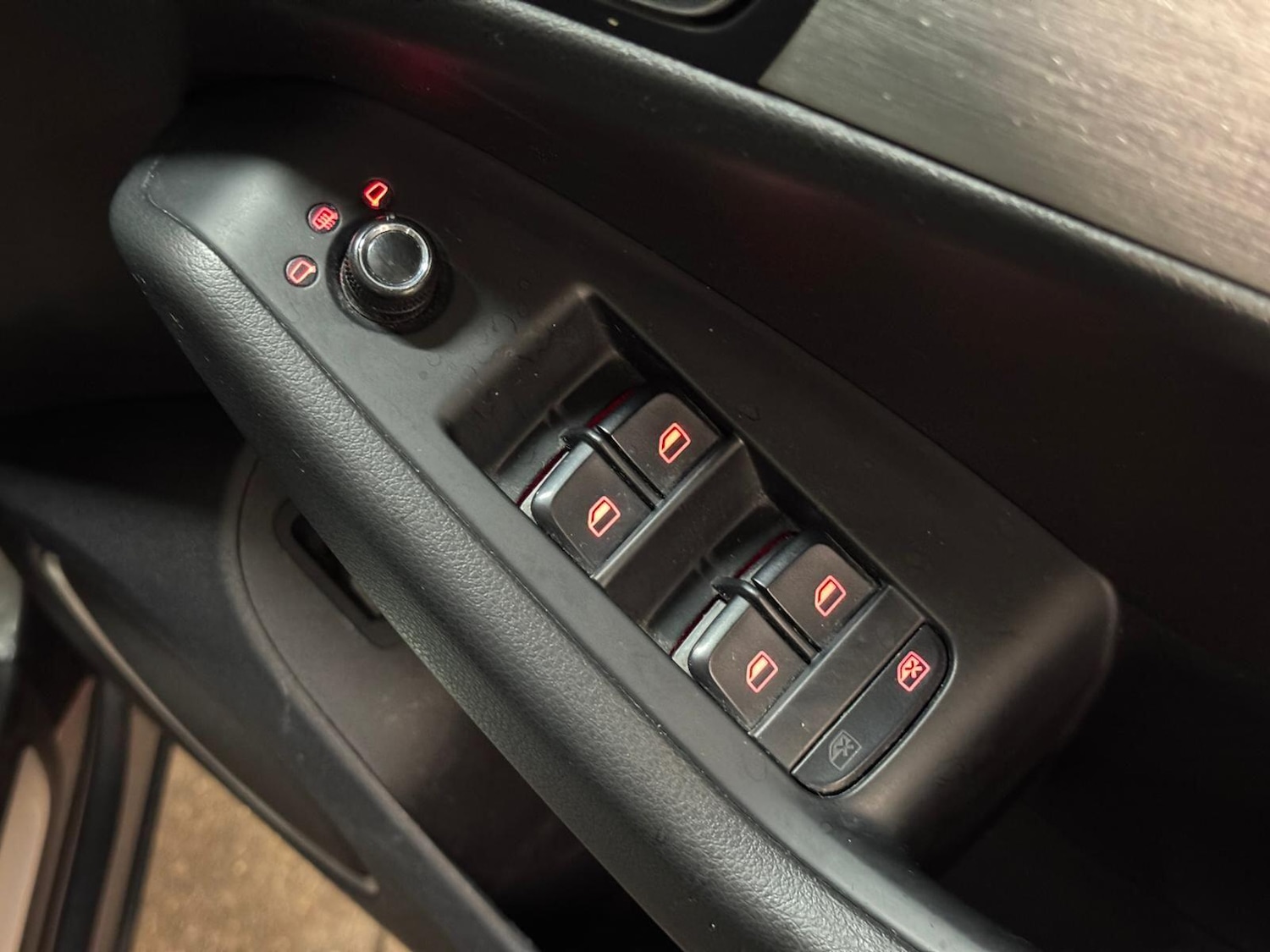 Used Audi Q5 2011 for sale - 77097532: Photo 47