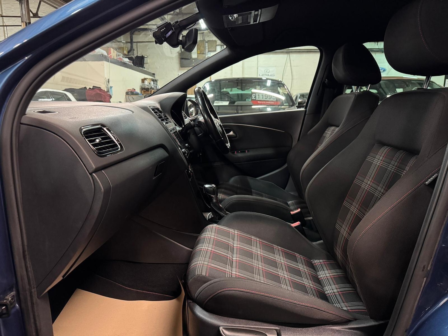 Used Volkswagen Polo 2015 for sale - 76689331: Photo 21