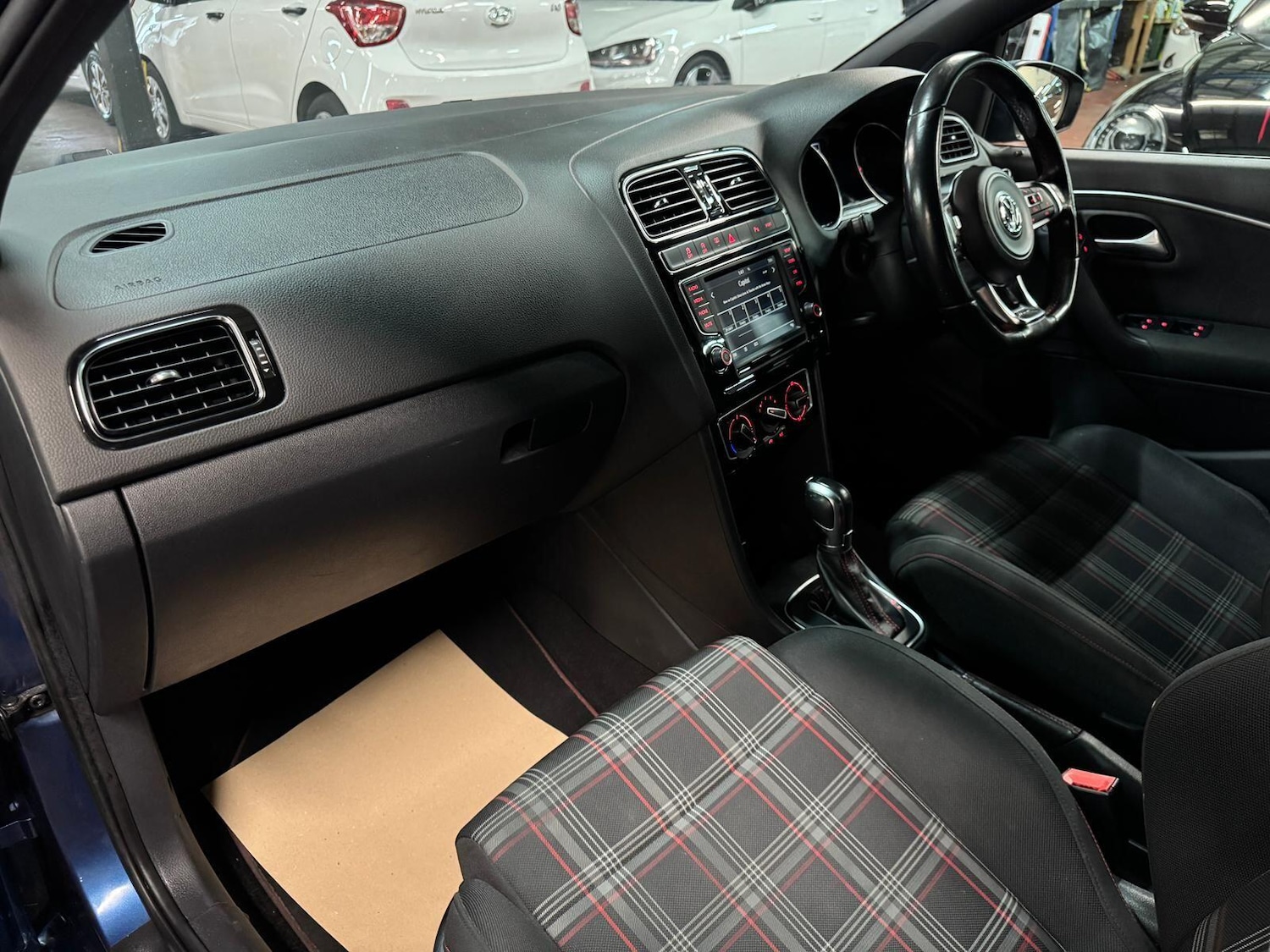 Used Volkswagen Polo 2015 for sale - 76689331: Photo 22