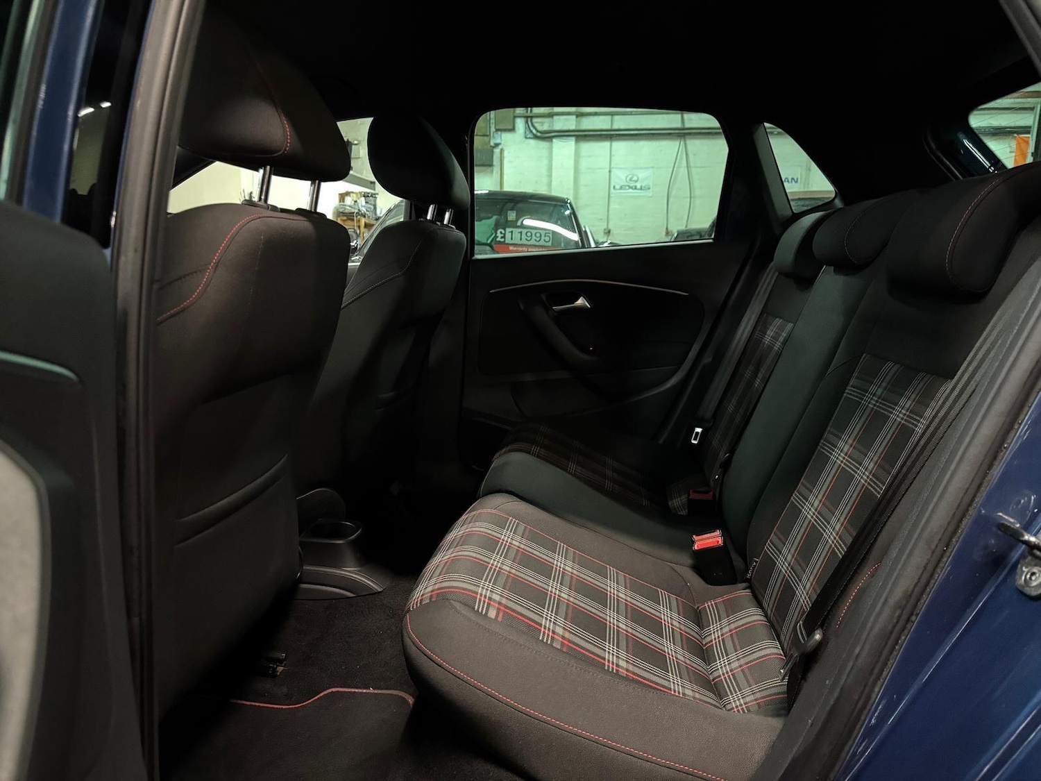 Used Volkswagen Polo 2015 for sale - 76689331: Photo 27