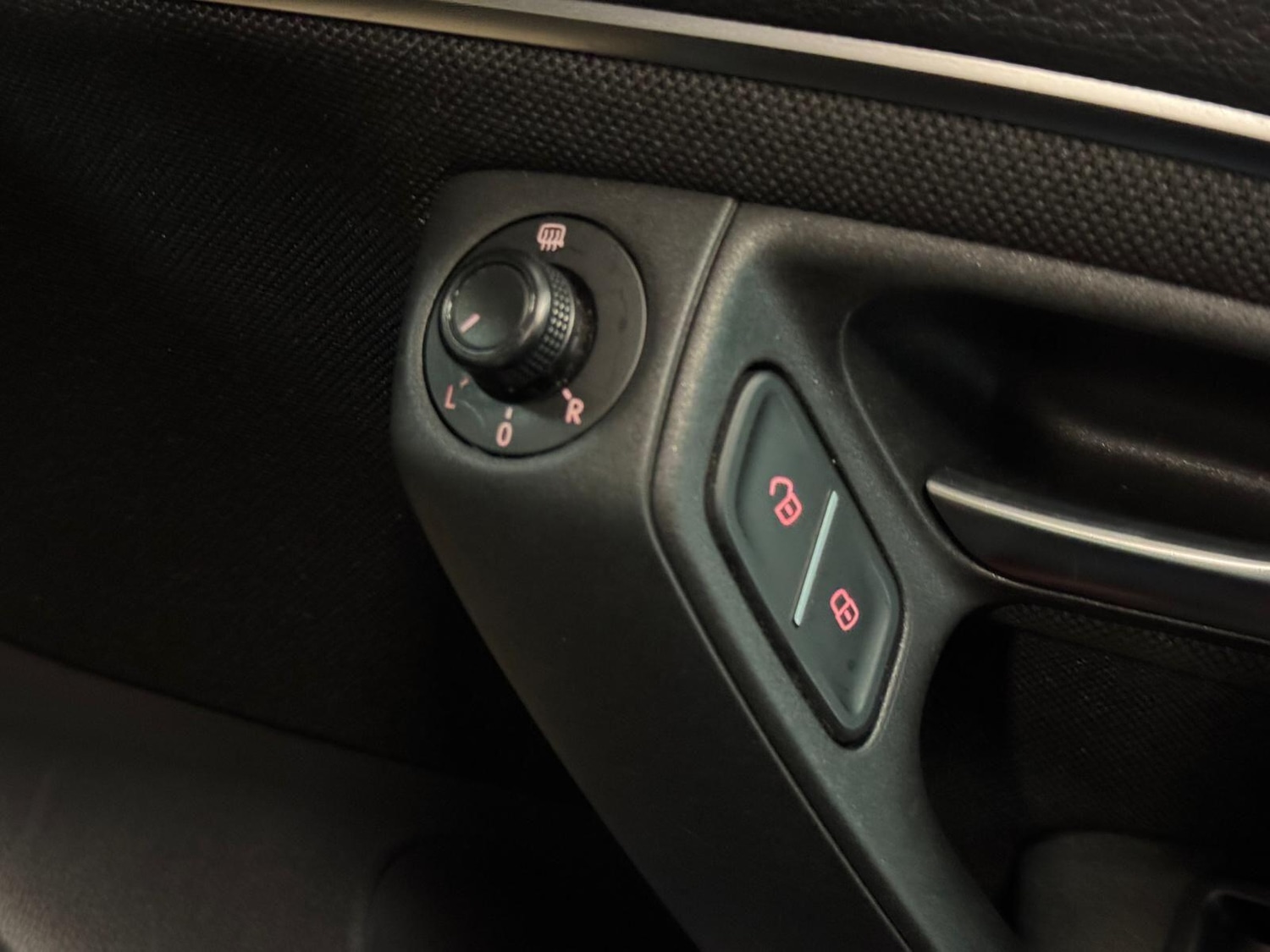 Used Volkswagen Polo 2015 for sale - 76689331: Photo 39