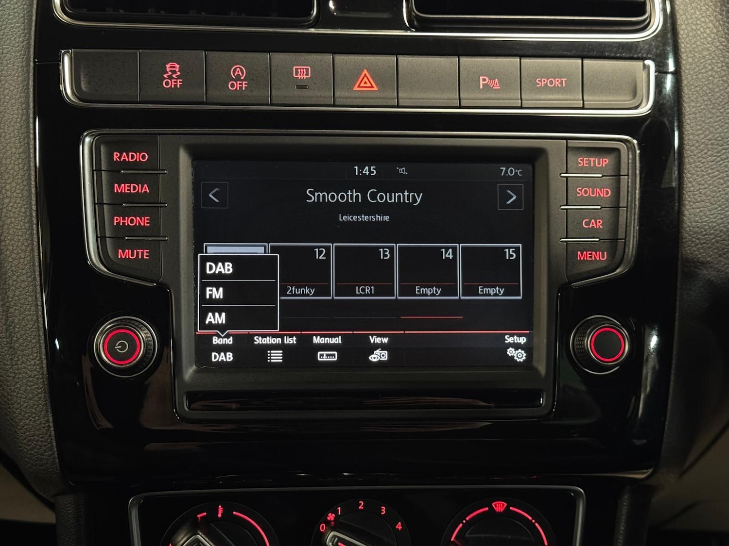 Used Volkswagen Polo 2015 for sale - 76689331: Photo 43