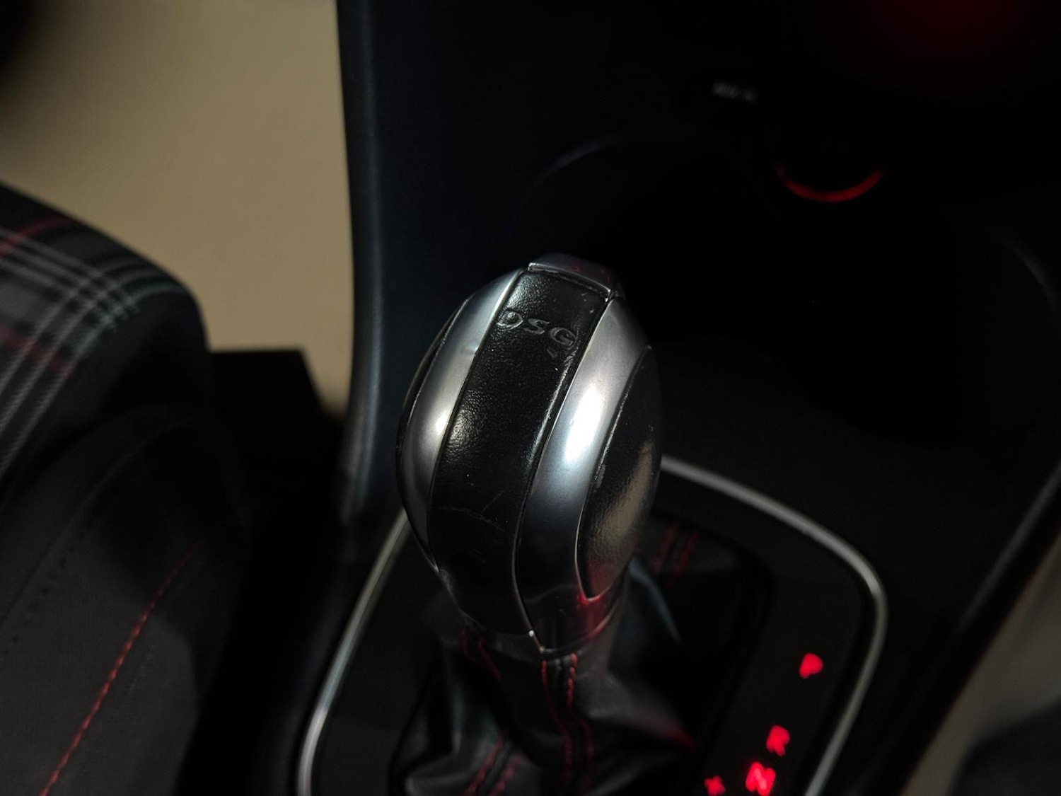 Used Volkswagen Polo 2015 for sale - 76689331: Photo 48