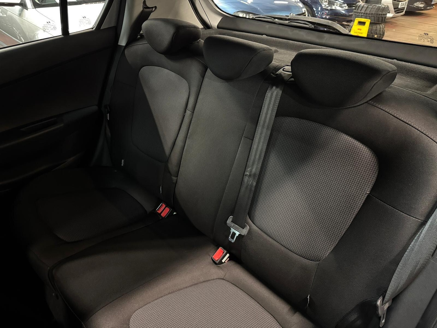 Used Hyundai i20 2012 for sale - 76270079: Photo 29